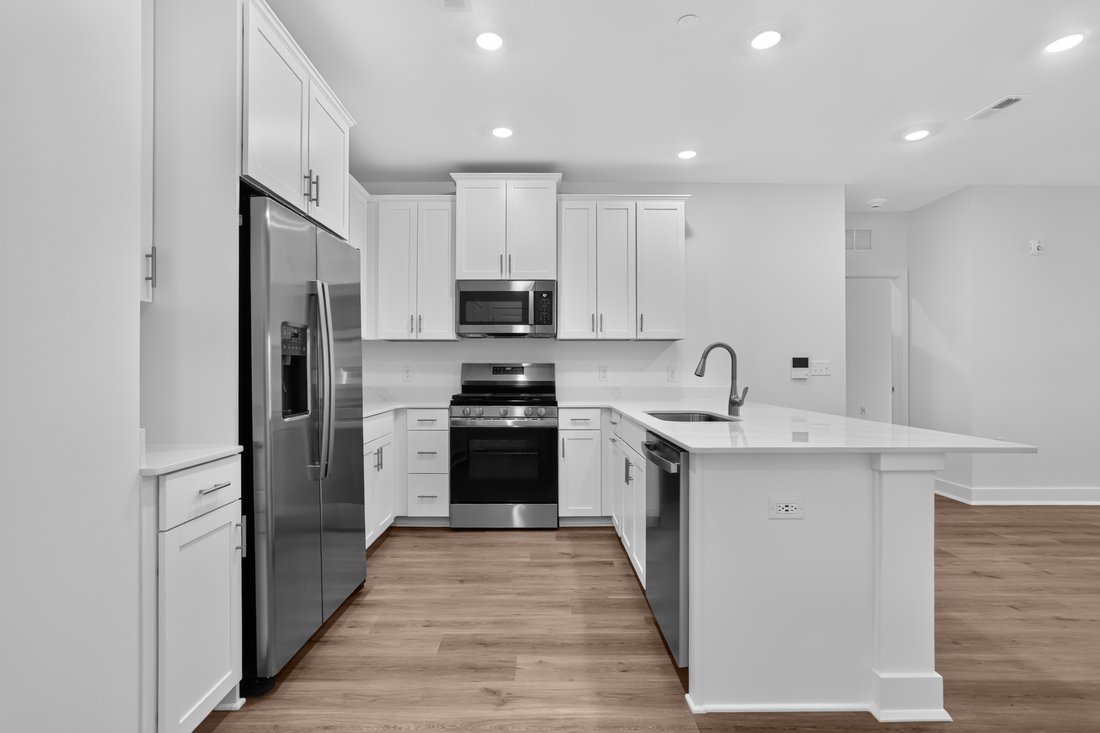 Condo in Monroe Township, New Jersey, United States 2 - 18533357