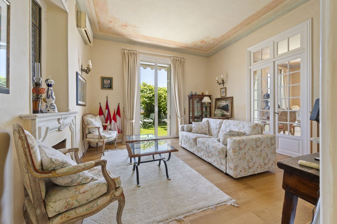 Villa in Village-Cros de Caste-Coupiere-Mont Gros, Roquebrune-Cap-Martin, France 4 - 18586170