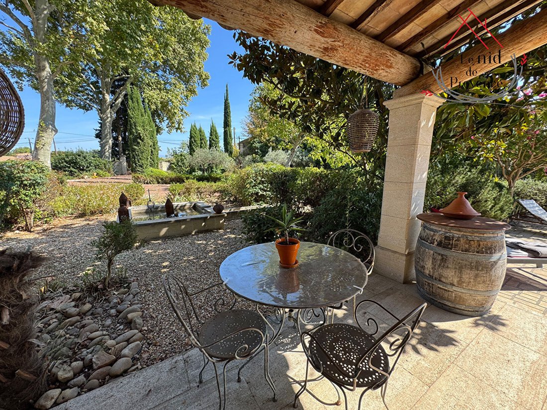 Villa in Orange, Provence-Alpes-Côte d'Azur, France 1 - 18585566
