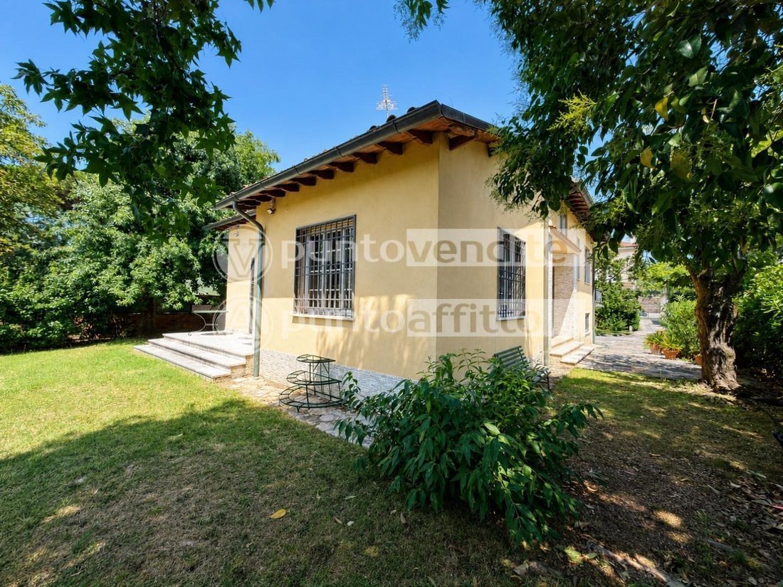Villa in San Concordio, Lucca, Italy 2 - 18585079