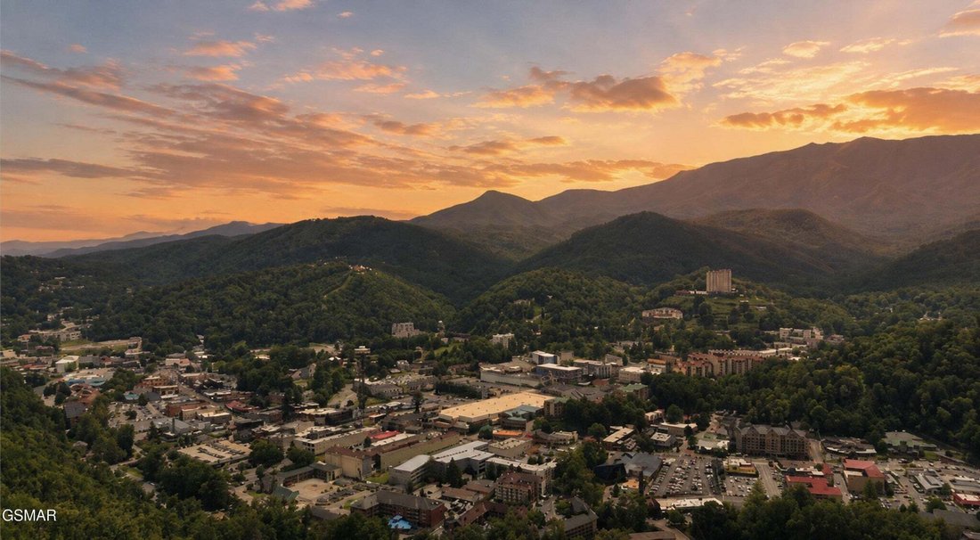 House in Gatlinburg, Tennessee, United States 5 - 18584538