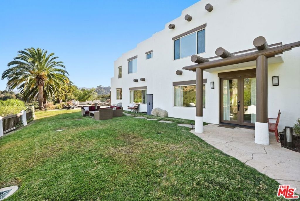 House in Topanga, California, United States 4 - 18581485
