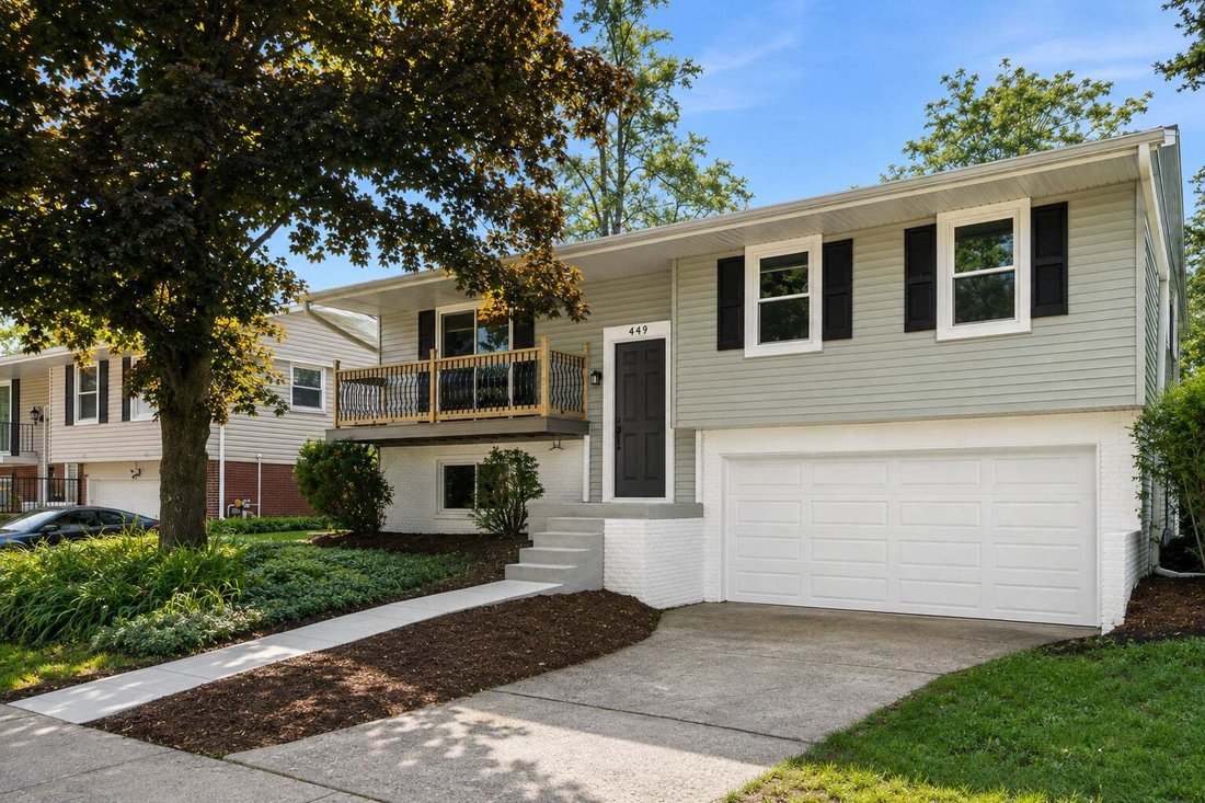 House in Buffalo Grove, Illinois, United States 1 - 18582001