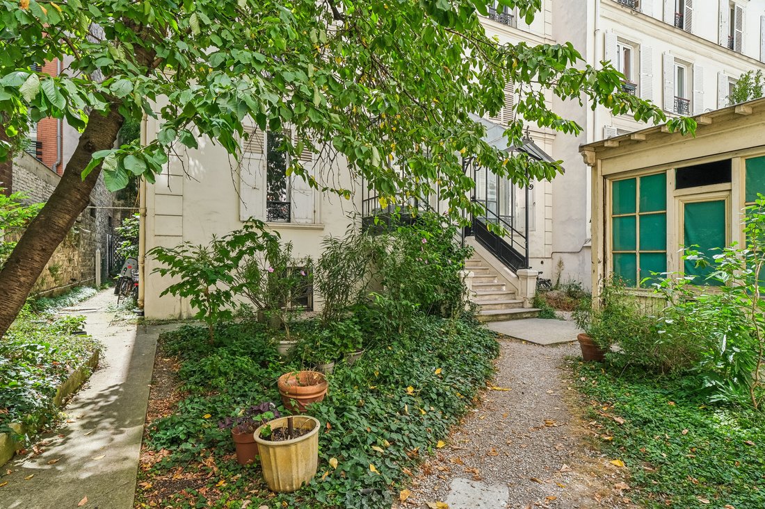 Apartment in Batignolles-Cardinet, Paris 17e Arrondissement, Paris 4 - 18582474