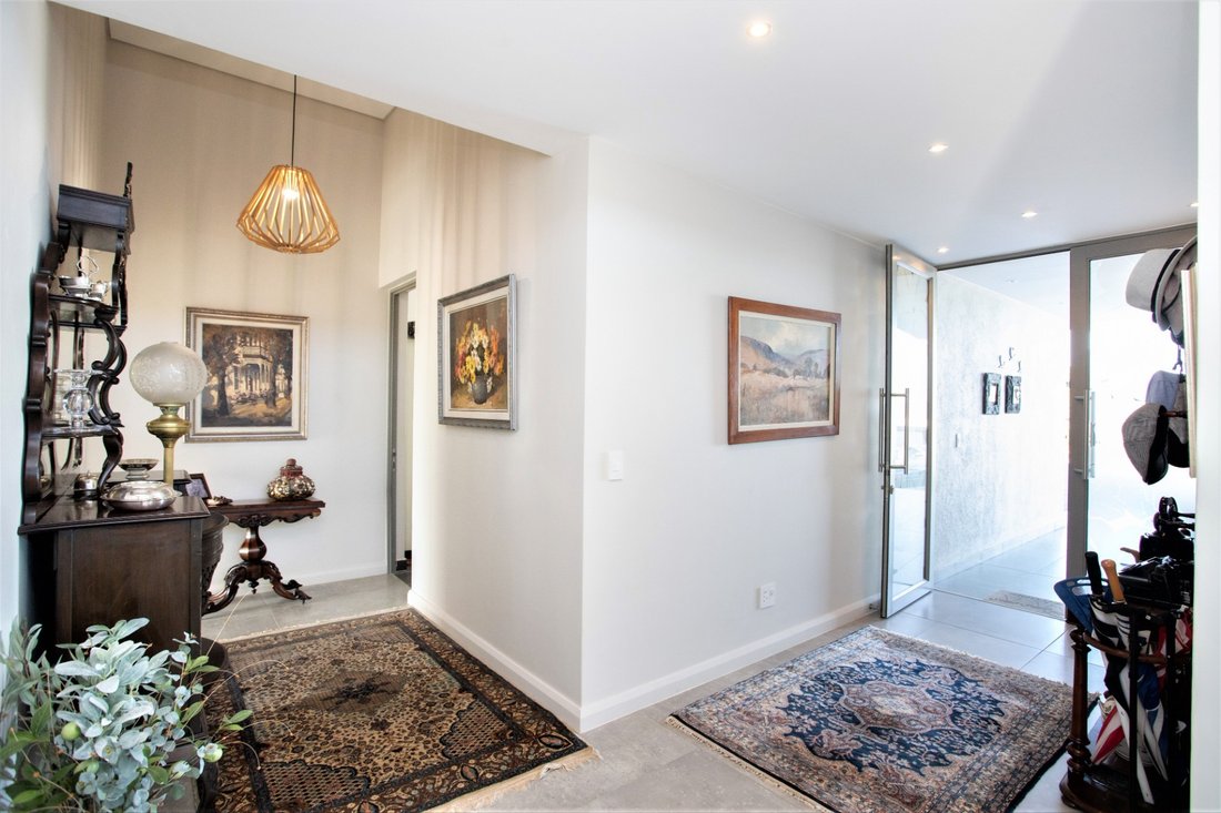 House in Dana Bay, Western Cape, South Africa 4 - 18581646