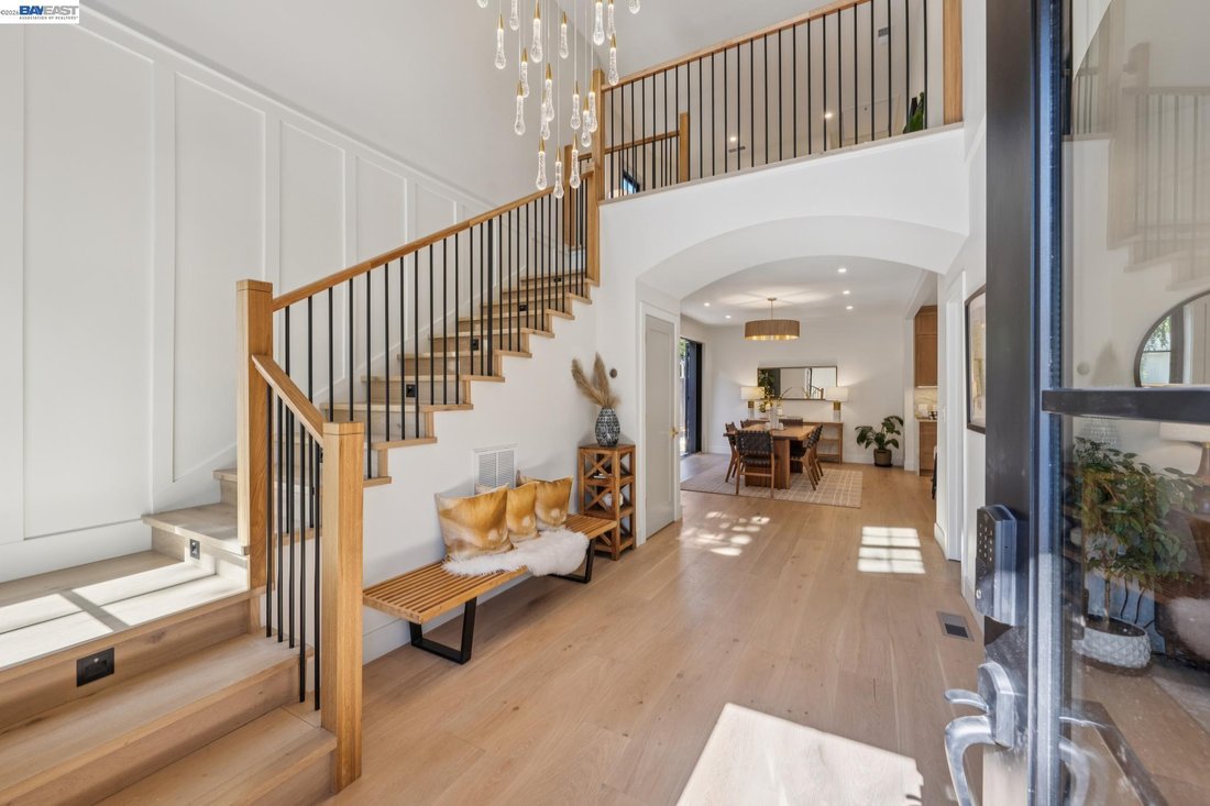 House in Oakland, California, United States 3 - 18584391