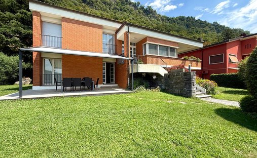 Villa in Mendrisio, Ticino, Switzerland 1