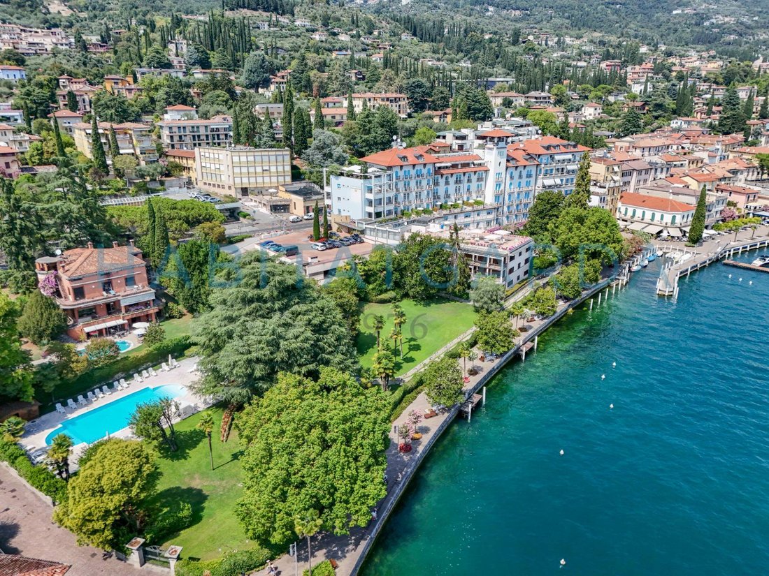 Apartment in Gardone Riviera, Lombardy, Italy 2 - 18585977