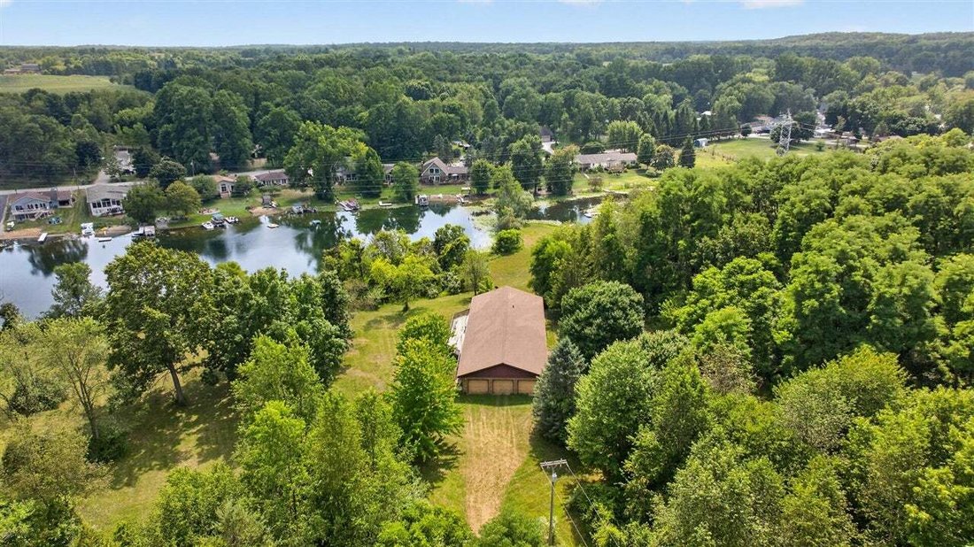 House in Brooklyn, Michigan, United States 1 - 18583803