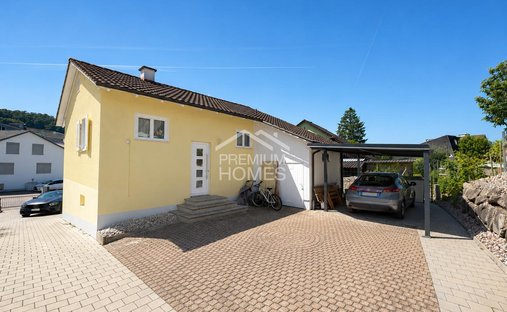 House in Ormalingen, Basel-Landschaft, Switzerland 1