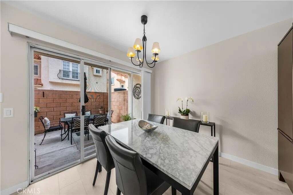Townhouse in Costa Mesa, California, United States 5 - 18290817