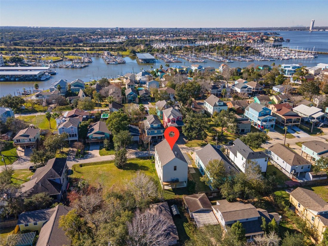 House in Kemah, Texas, United States 2 - 18585062