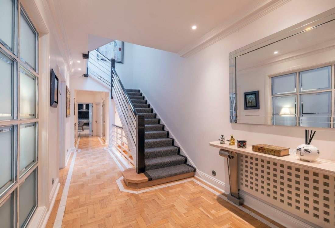 Estate in Hyde Park, Westminster, England 4 - 16689782