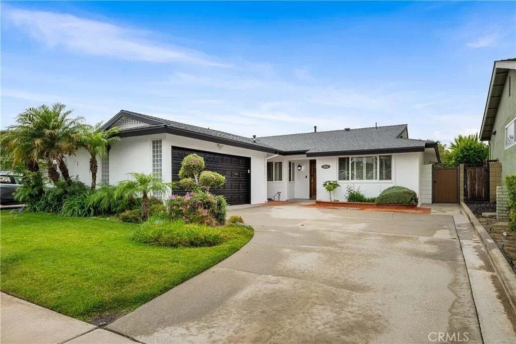 House in Signal Hill, California, United States 3 - 18386804