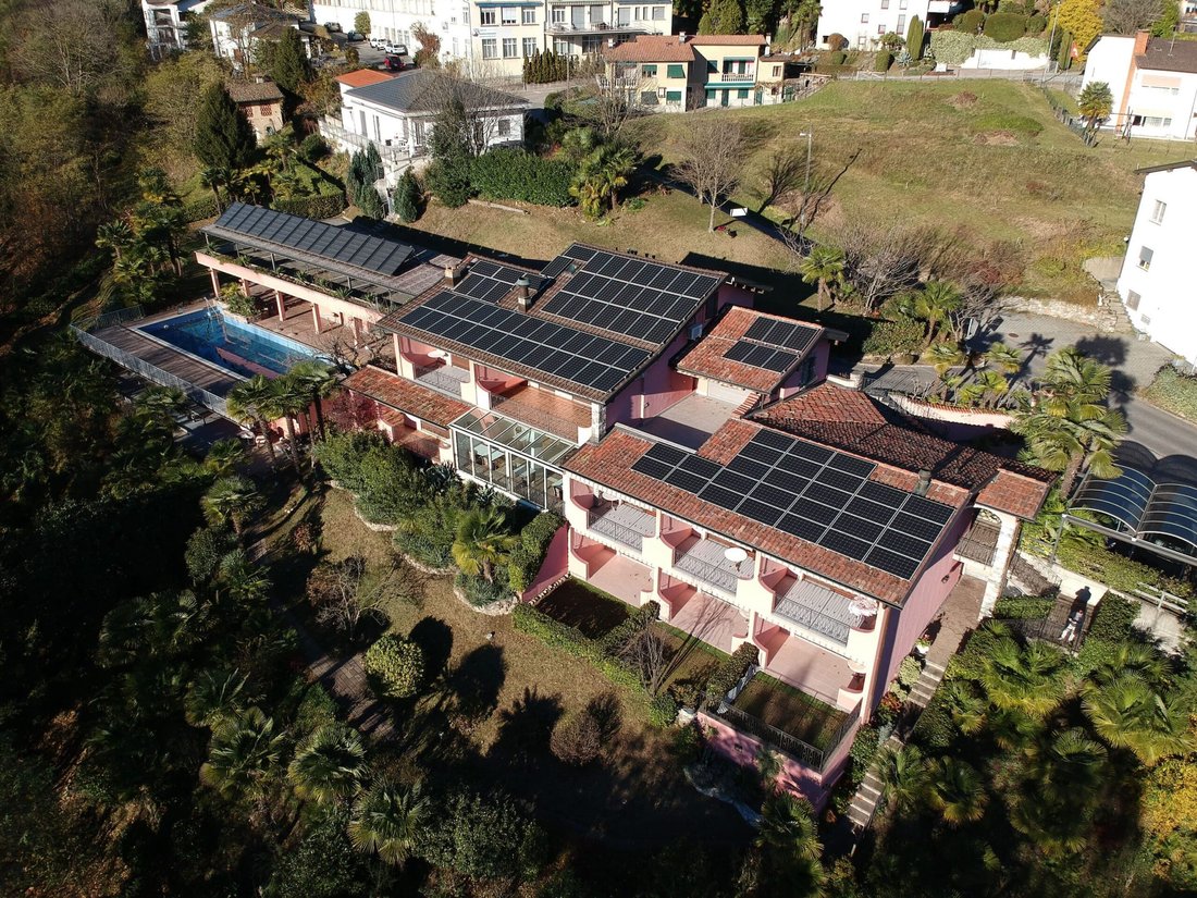 Villa in Ponte Tresa, Ticino, Switzerland 2 - 18583312