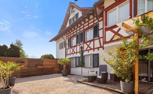 House in Altnau, Thurgau, Switzerland 1