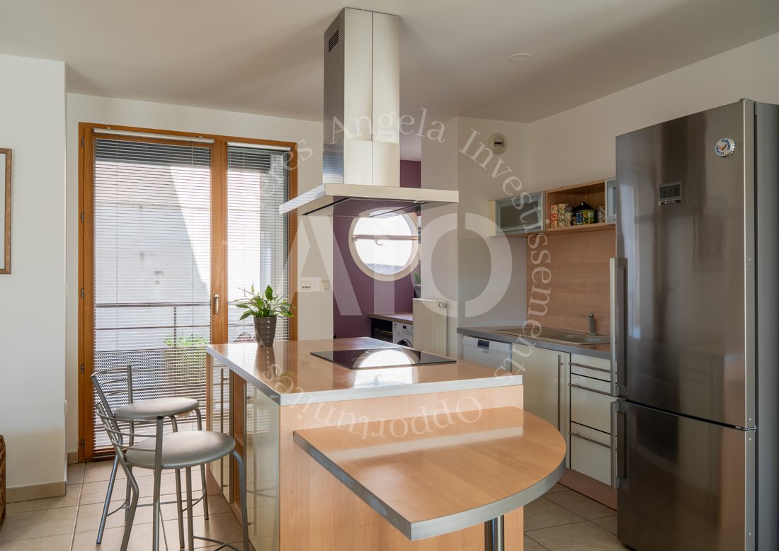 Apartment in Zola - Pressence, Villeurbanne, France 5 - 18585287
