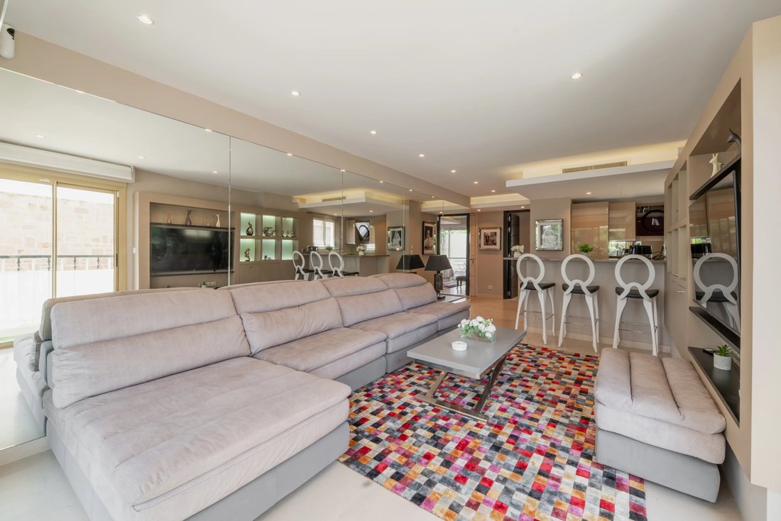 Appartement à Cannes, Provence-Alpes-Côte d'Azur, France 3 - 18582442