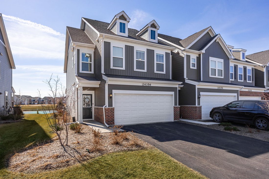 Townhouse in Plainfield, Illinois, United States 3 - 18582012