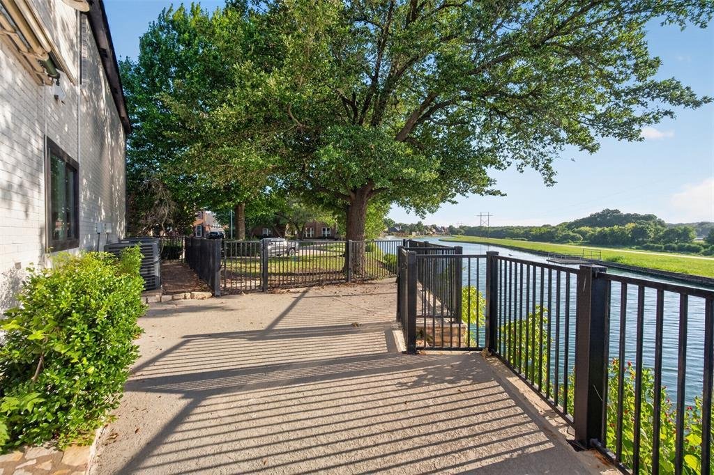 House in Arlington, Texas, United States 5 - 18584955