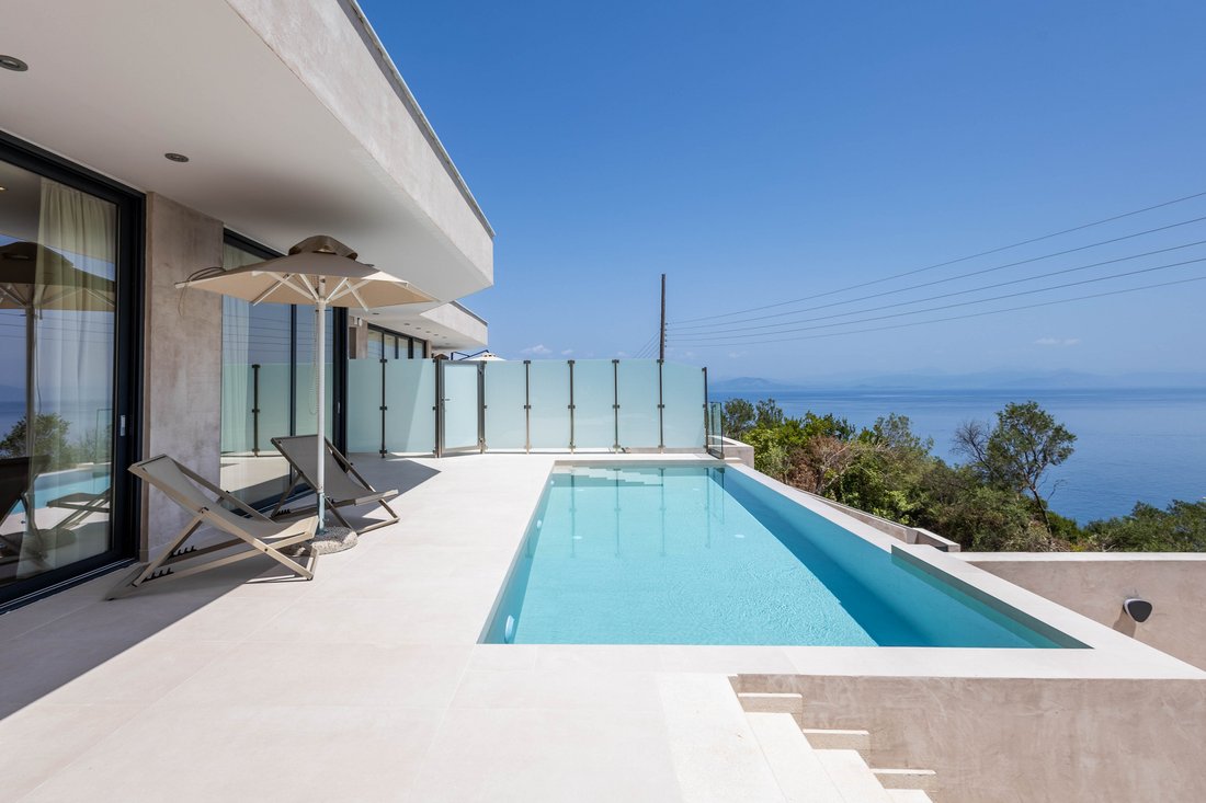 Villa in Lefkimmi, Peloponnese, Western Greece and the Ionian, Greece 3 - 18339706