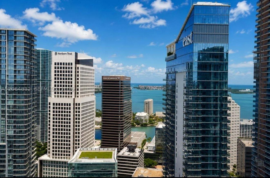 Condo in Miami, Florida, United States 1 - 18581623