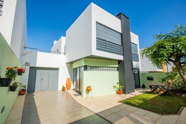 House in Ponta Delgada (Sao Jose), Azores, Portugal 1 - 18580441