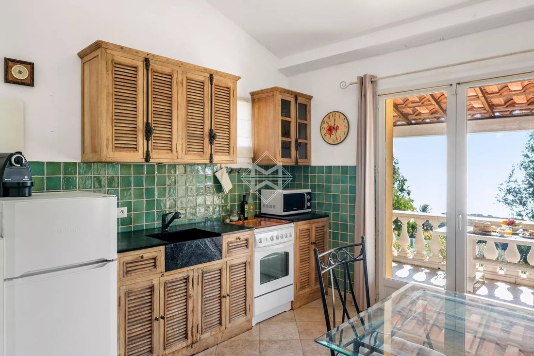 Villa in Le Dramont-Agay-Anthéor-Le Trayas, Saint-Raphaël, France 4 - 14885912