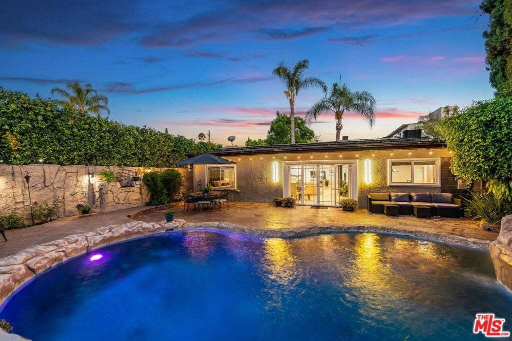 House in Los Angeles, California, United States 1 - 18518468