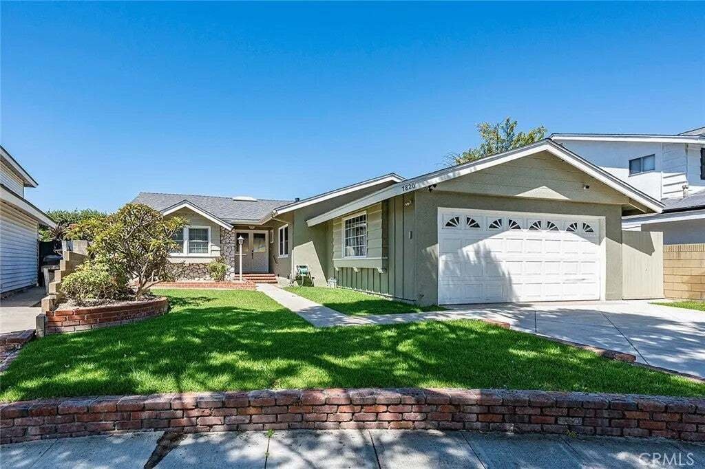 House in Signal Hill, California, United States 2 - 18584616