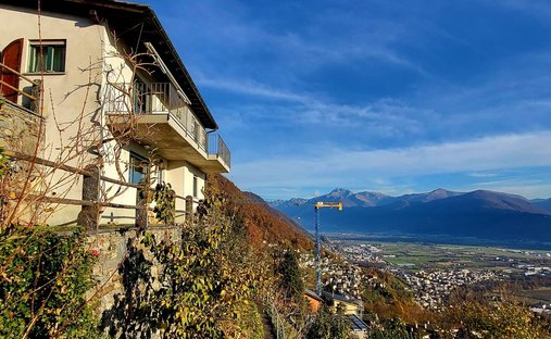 House in Tenero-Contra, Ticino, Switzerland 1