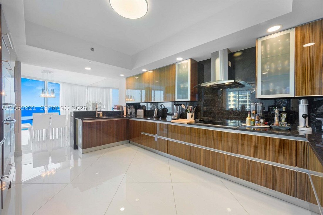 Condo in Hollywood, Florida, United States 5 - 18581621