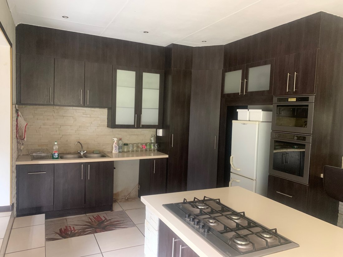 Farm Ranch in Johannesburg, Gauteng, South Africa 2 - 18581614