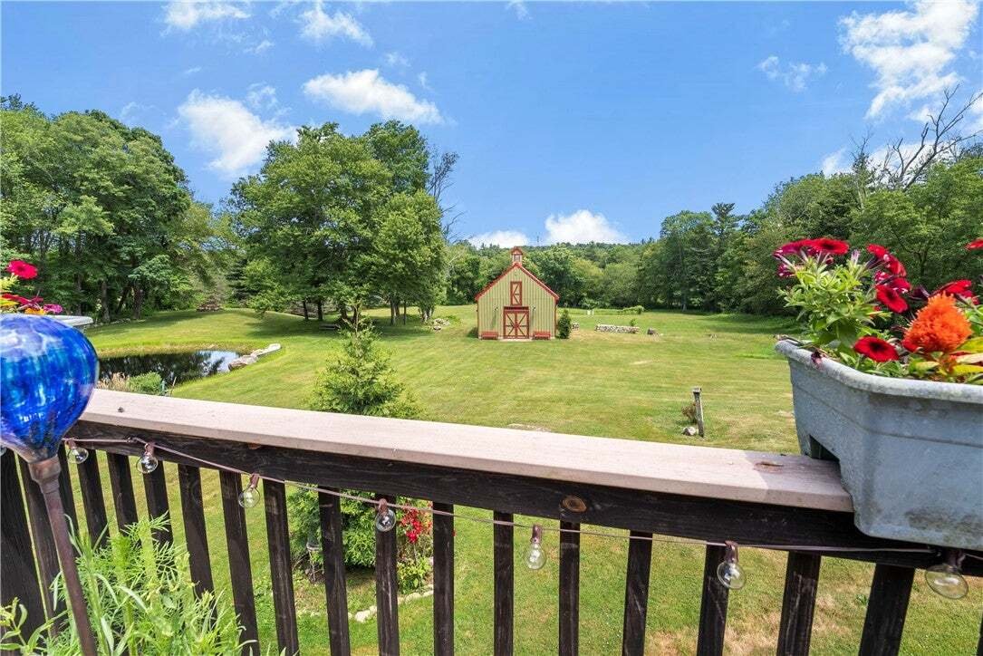 House in Killingly, Connecticut, United States 3 - 18581078
