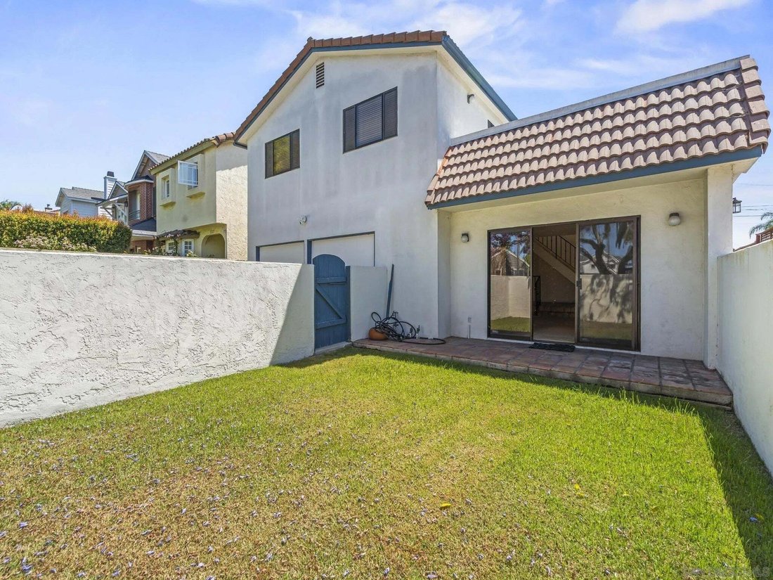 Coronado, California, United States 5 - 18584589