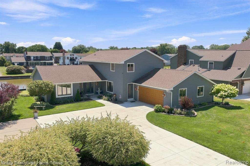 House in Port Huron, Michigan, United States 3 - 18581379