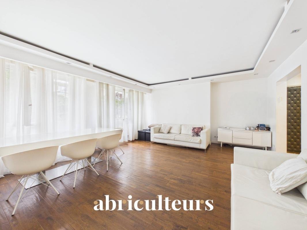 Apartment in Daumesnil, Saint-Mande, France 3 - 18583254