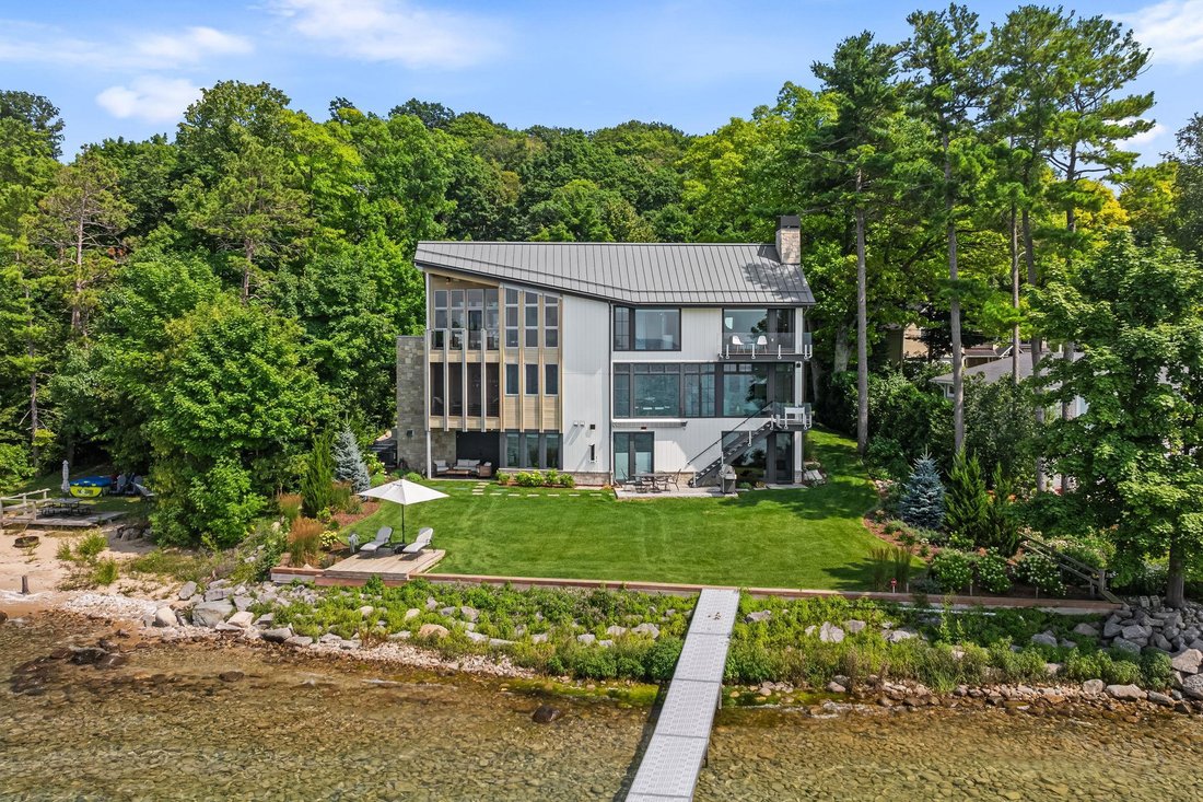 House in Traverse City, Michigan, United States 2 - 18581369