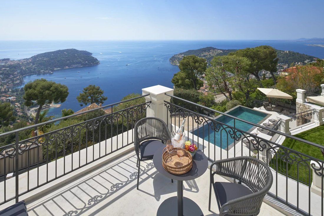 Villa in Villefranche-sur-Mer, Provence-Alpes-Côte d'Azur, France 1 - 18582332