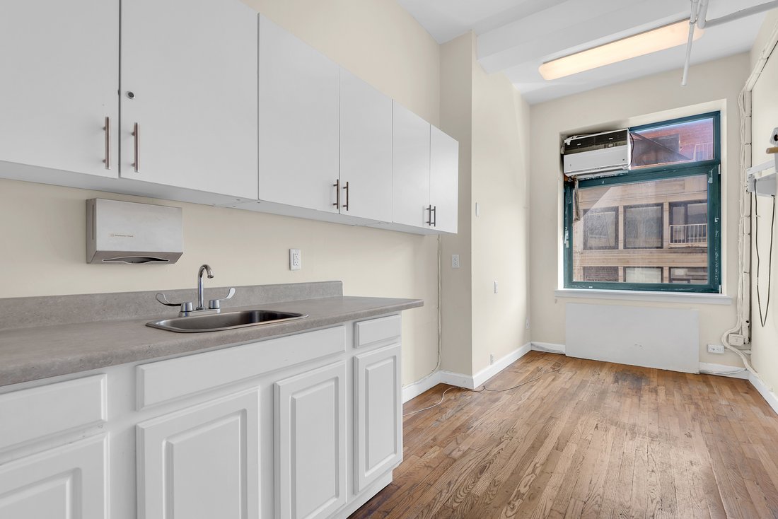 Condo in New York, New York, United States 5 - 18585167