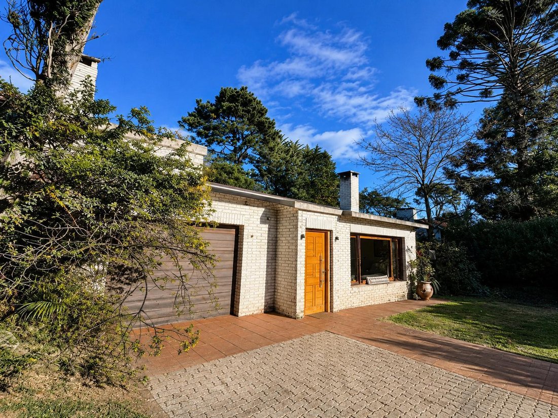 House in Punta del Este, Maldonado Department, Uruguay 2 - 18583107