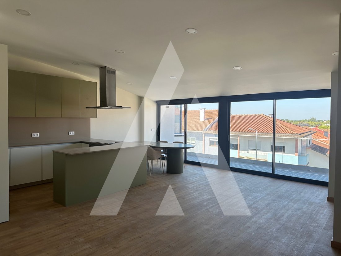 Apartment in Gloria e Vera Cruz, Aveiro District, Portugal 1 - 18585383