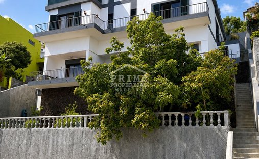 Villa in Monte, Madeira, Portugal 1