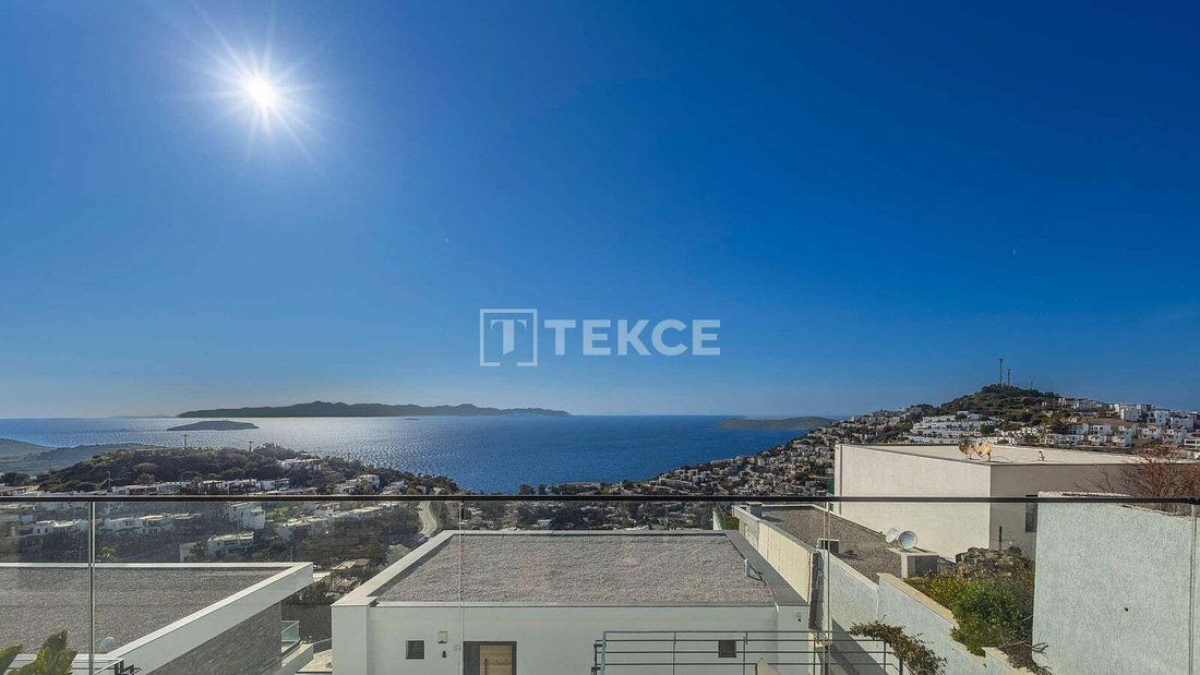 Apartment in Gümüşlük, Muğla, Turkey 2 - 18584189