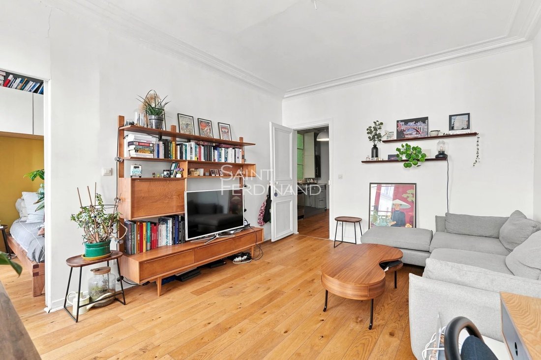 Apartment in La Fourche-Guy Môquet, Paris 17e Arrondissement, Paris 3 - 18582418