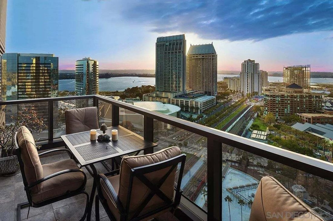 Condo in San Diego, California, United States 1 - 18584607