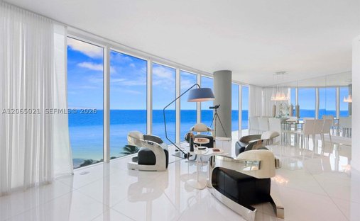 Condo in Hollywood, Florida, United States 1