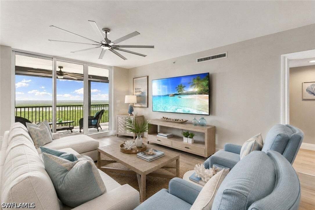 Condo in Naples, Florida, United States 3 - 18299606