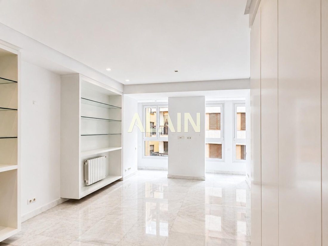 Apartment in Ciutat Vella, Valencia, Spain 1 - 18583844