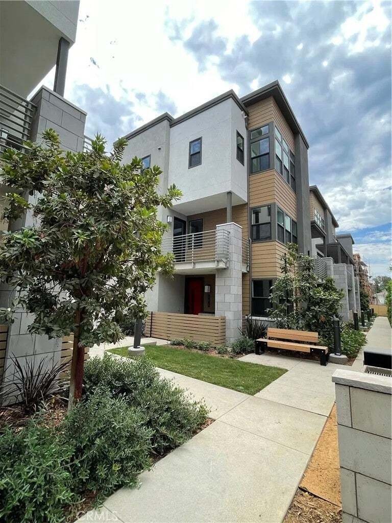 Condo in Orange, California, United States 4 - 17832026